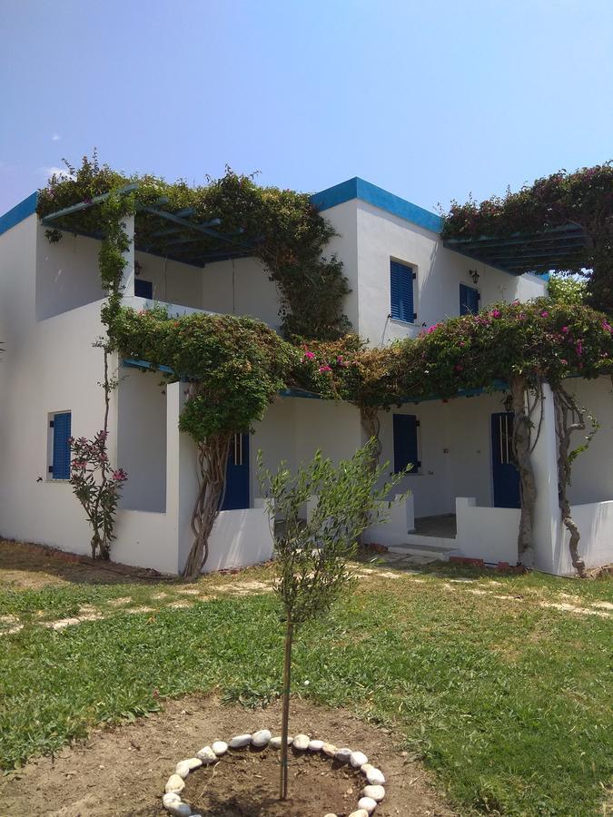 Amfitrion Hotel Vari  Ngoại thất bức ảnh
